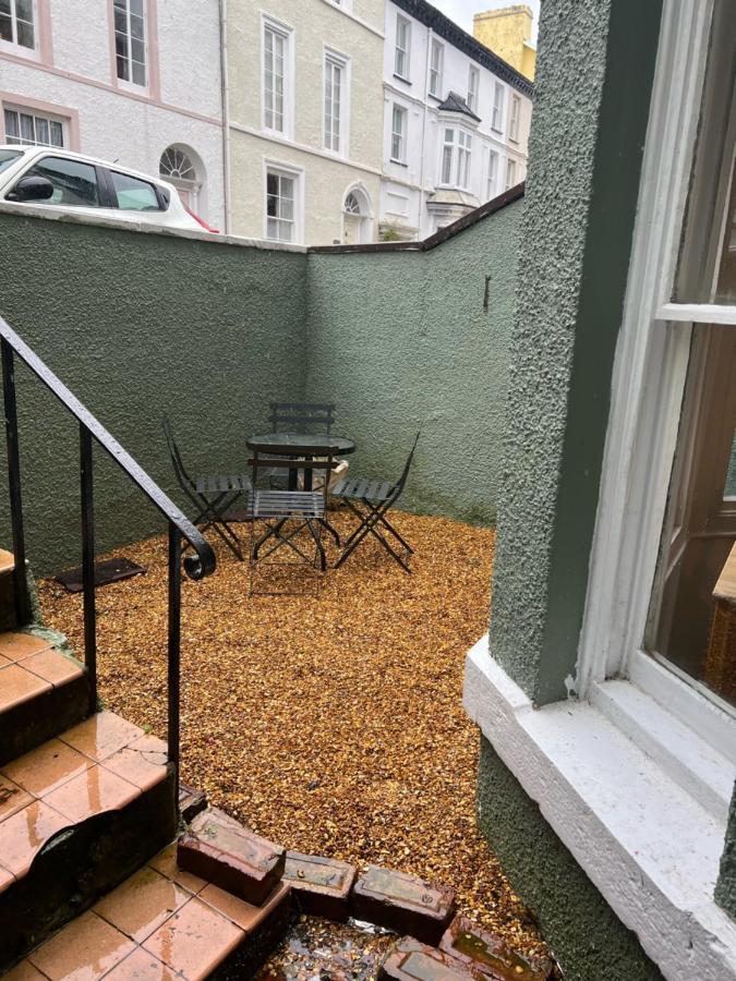 Tegfan -The Anglesey Townhouse Hotel Caernarfon Buitenkant foto